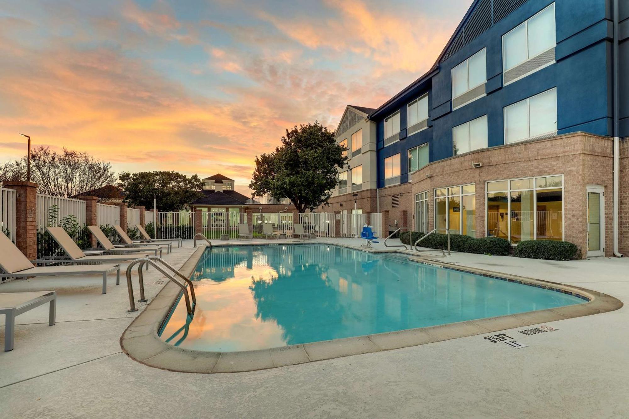 Hilton Garden Fort Worth/fossil Creek